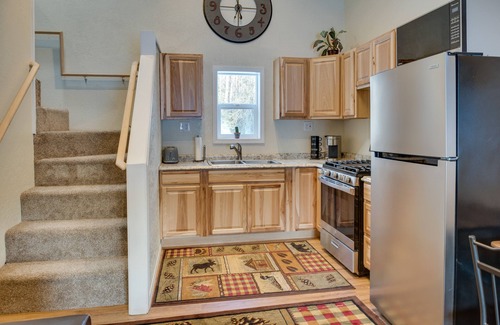 Kalifornsky Cabina | Soldotna Vacation Rental ~ 8 Mi to Kenai River!