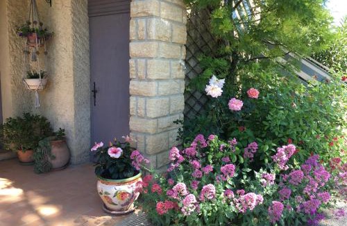 Saint-Hilaire-de-Brethmas Apartamento | soleil lotus