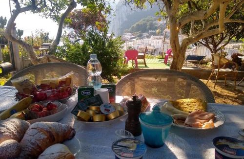 Marina Grande Cama Y Desayuno | Soleluna