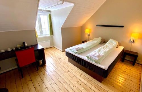 Lyngseidet Casa | Solhov, Castle of the Lyngen Alps