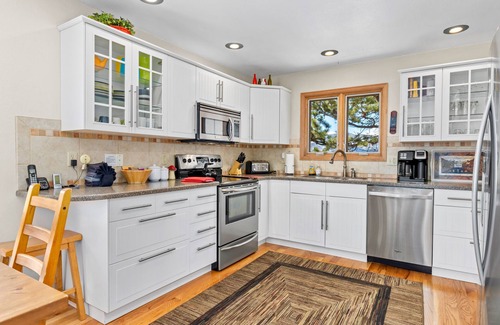 Windcliff Estates Casa | Solitude Vacation Home at Windcliff by RedAwning