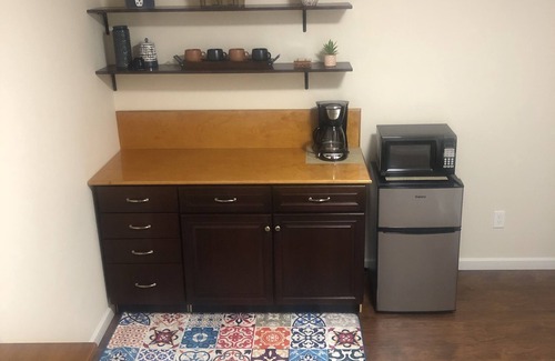 Solon Casa | Solon Ohio. private room. private entrance
