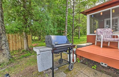 Solon Springs Casa | Solon Springs Getaway with Dock and Kayaks!