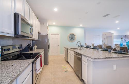 Loughman Complejo | Solterra Resort 11 Bed 9 baths