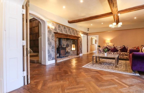 Martin Casa | Solton Manor