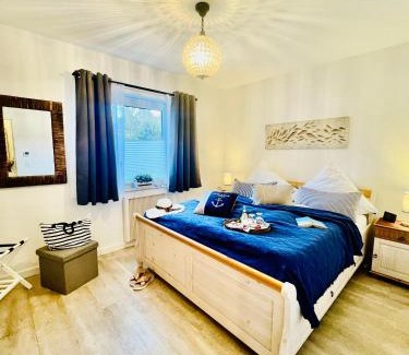 Schoenhagen Apartamento | SOLund - Sonne im Herzen - ruhige und sonnige Ferienwohnung mit Terrasse und Garten nahe Strand und Ostsee