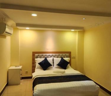 Daun Penh Hotel | Somato Hotel