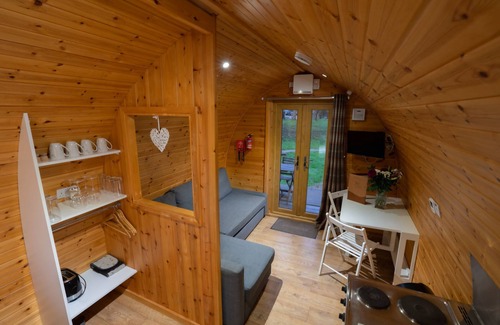 East Huntspill Apartamento | Somerset glamping pod with access to adventure activities.