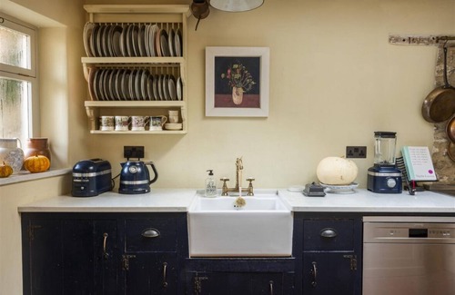 Nunney Cabaña | Somerset’s best village location, close to Babington, Mells, Glastonbury, Bruton