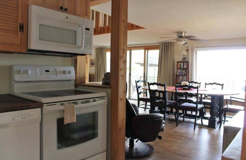 Mount Desert Casa | Somes Pond Island Cottage