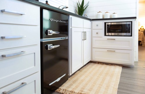 Alpine Casa | Somewhere in Texas Container Home