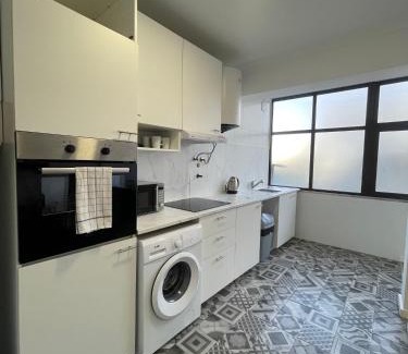 Entroncamento Apartamento | Sommer Apartment
