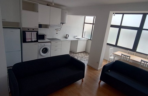 Entroncamento Apartamento | Sommer Apartment