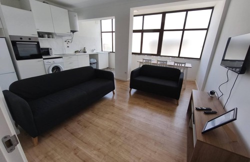 Entroncamento Apartamento | Sommer Apartment