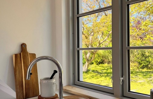 Brodersby Apartamento | Sommerby Sky - close to the beach, shower, desk, DG, garden, e-charging station
