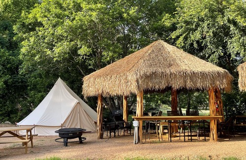 New Braunfels Alquiler De RV | Son's Guadalupe Glamping Tent #A
