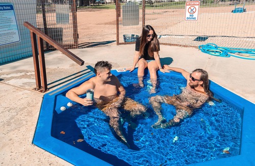 Sutherland Springs Cabina | Son's Rio Cibolo Glamping Cabin B