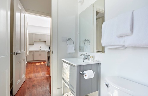 Faubourg Delachaise Apartamento | Sonder at Delachaise Row | One-Bedroom Apartment w/ Balcony