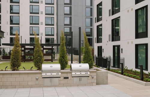 Jefferson Park Apartamento | Sonder at Skyline | Accessible One-Bedroom Apartment