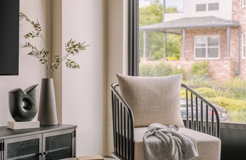 Jefferson Park Apartamento | Sonder at Skyline | Accessible King Studio Apartment
