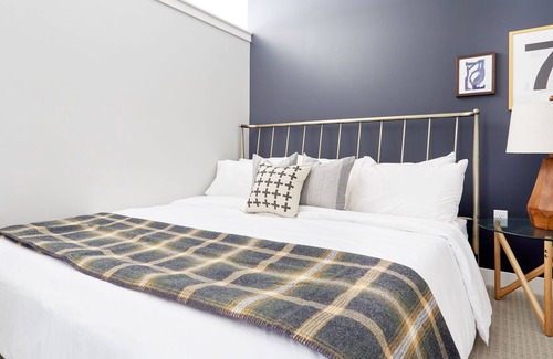 Mill District Apartamento | Sonder at Vicinity | Extended Stay One-Bedroom Apartment w/ Parking