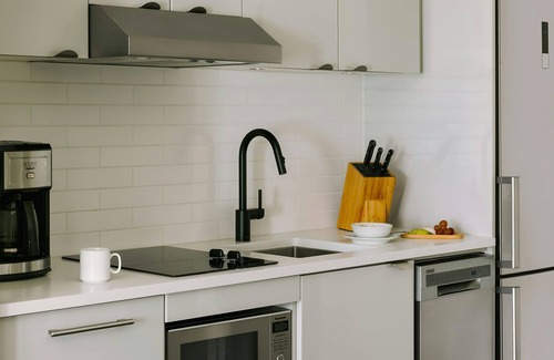 West End Apartamento | Sonder by Marriott Bonvoy Revival Apartments English Bay