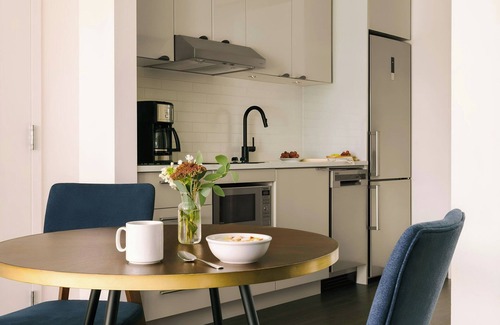 West End Apartamento | Sonder by Marriott Bonvoy Revival Apartments English Bay
