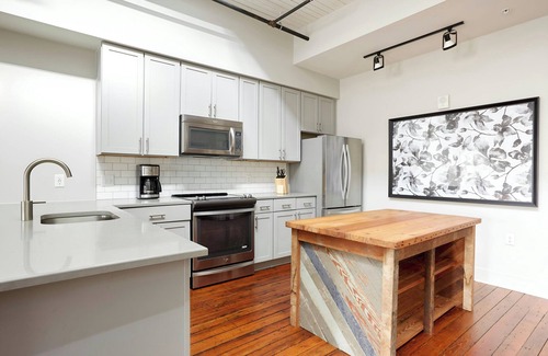 Historic District - North Apartamento | Sonder by Marriott Bonvoy The Broughton Apartments Historic District
