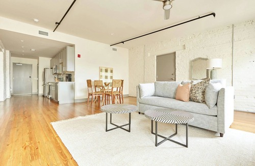 Historic District - North Apartamento | Sonder by Marriott Bonvoy The Broughton Apartments Historic District