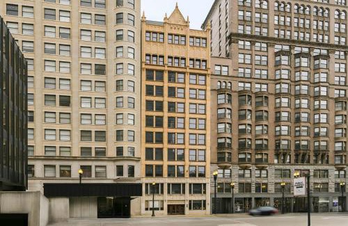 The Loop Apartamento | Sonder by Marriott Bonvoy The Plymouth Apartments Loop