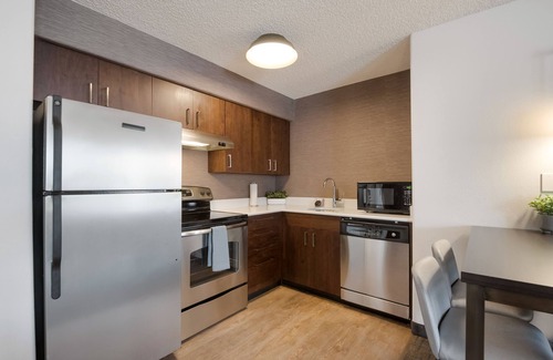 Reno/Tahoe Airport Hotel | Sonesta ES Suites Reno
