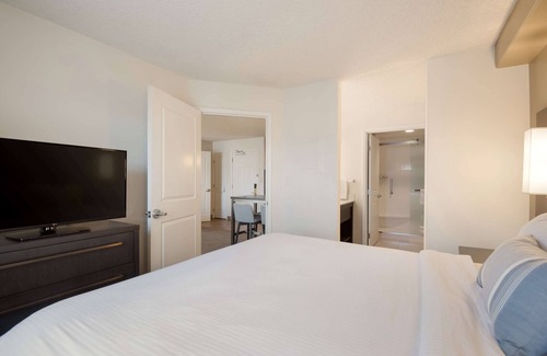 Reno/Tahoe Airport Hotel | Sonesta ES Suites Reno
