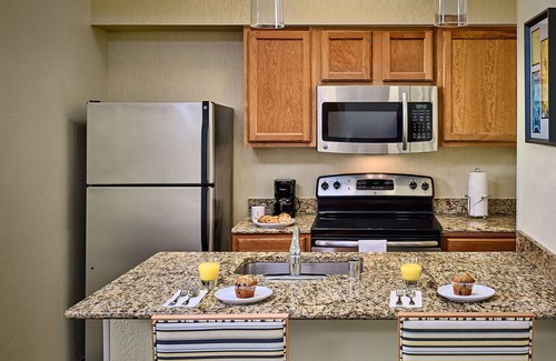 White Station Hotel | Sonesta Simply Suites Memphis East Poplar Pike ​