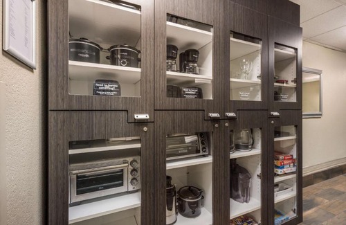 Brentwood Hotel | Sonesta Simply Suites Nashville Brentwood