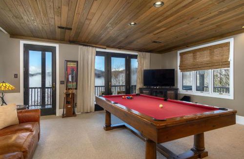 Skyland Casa | Songbird Sanctuary Under New Management, Hot Tub, Deck & Year-Round Views