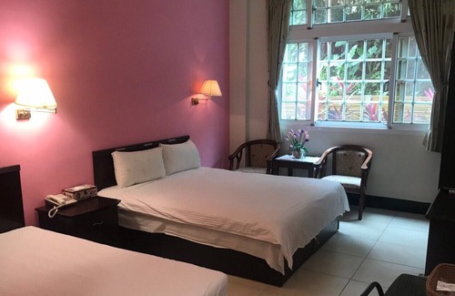 Liugui District Cama Y Desayuno | Songboling Hot Spring Inn