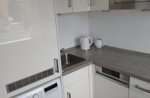 Friedenheim Apartamento | Sonnige 1 Zi. Wohnung mit Balkon