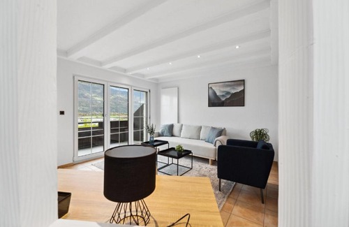 Sevelen Apartamento | Sonniges Apartment mit traumhaftem Bergblick