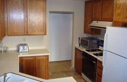 Rohnert Park Condominio | Condominio del condado de Sonoma en Rohnert Park, capacidad para 6