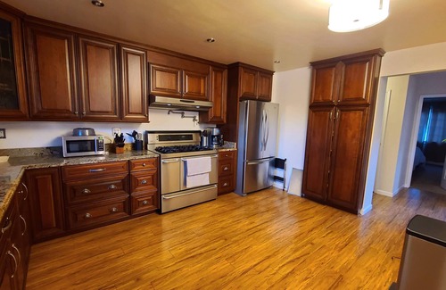 Kenwood Casa | Sonoma Creek Retreat in Kenwood (31+days)- with Pool & Spa