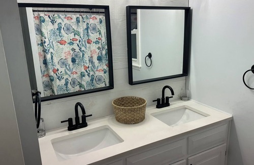 Niceville Casa | Soon to be the Mermaid Room.