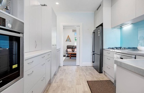Mount Eden Casa | Soothe Serenity Mt Eden Villa with Parking