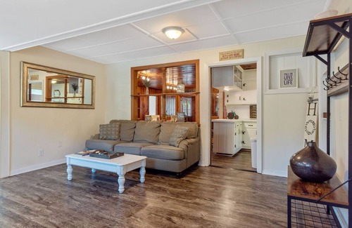 Raleigh Casa | Soothing 3-bedroom house in Raleigh