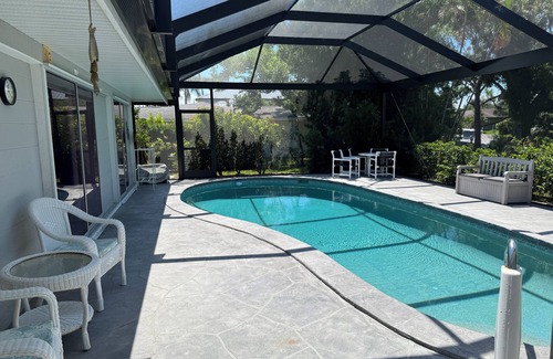 Sorrento Shores Casa | Soothing 3-bedroom house with pool and boat dock in Osprey