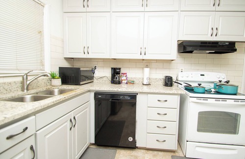 Little Rock Casa | Soothing 3-bedroom house with AC in charming Little Rock