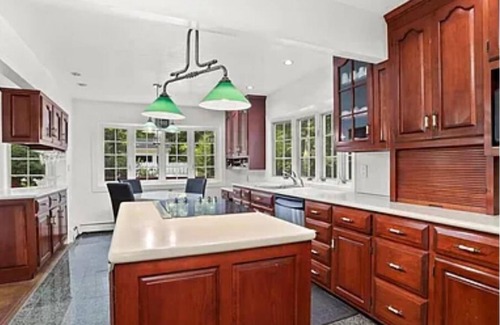 Trumbull Casa | Soothing 4-bedroom house with AC in Trumbull