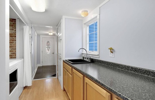 Bethel Casa | Soothing 4-bedroom house in charming Bethel surrounded by nature and wildlife.