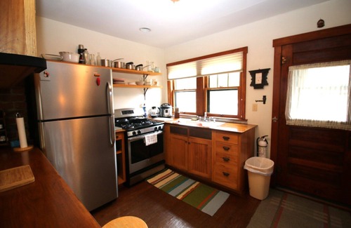 Ames Casa | Soothing bungalow with ping pong in charming Ames