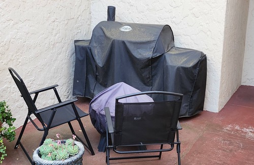 Central San Mateo Casa | Soothing townhome in San Mateo. 10 mins from sfo airport