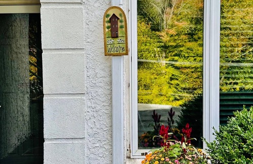 Broomall Apartamento | Sophia's Flat A-No Step/ Pet Friendly at Quiet & Peaceful Suburb